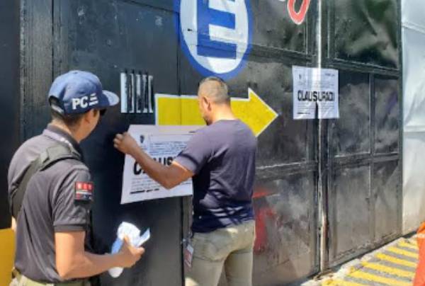 Clausuran autolavado en Tehuacán por realizar eventos y vender bebidas alcohólicas