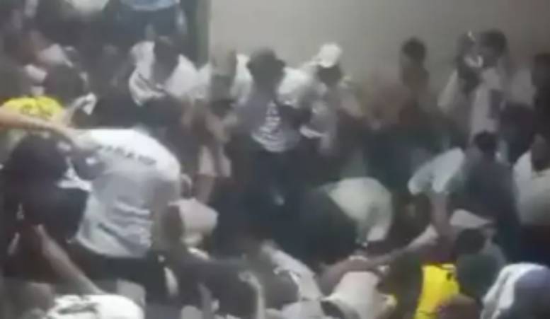 VIDEO Estampida deja 12 muertos en estadio Cuscatlán en El Salvador