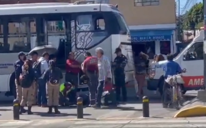 RUTA atropella a abuelito sobre la 11 Sur en Puebla