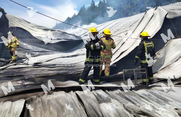 Se incendia fábrica de tinacos de Yauhquemehcan en Tlaxcala