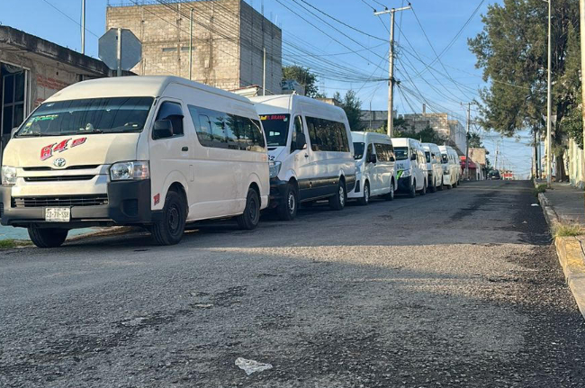 Por problemas internos suspenden servicio de transporte en la ruta 64b en Barranca Honda
