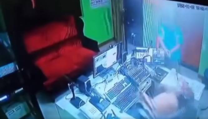 VIDEO Asesinan a conductor de radio en transmisión en vivo