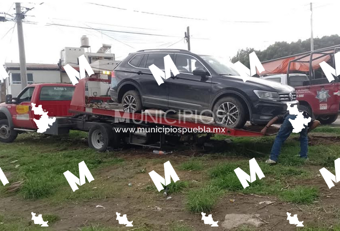 Tras persecución y balacera caen tres sujetos por robo de gasolinera en Huejotzingo