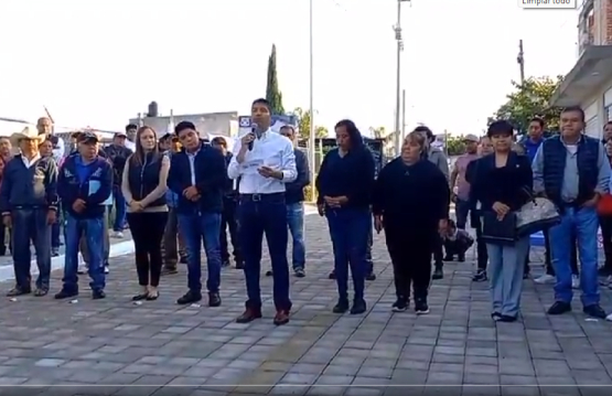 Rivera encabeza entrega de calles en San Baltazar Tetela