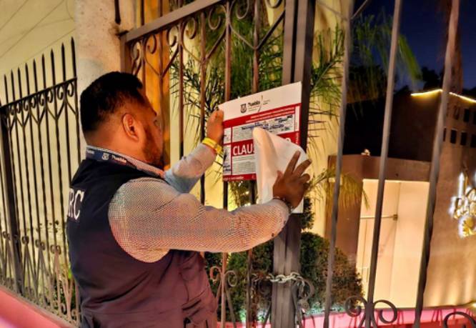 Clausuran botanero El Tío y sanciona al restaurante Italianis