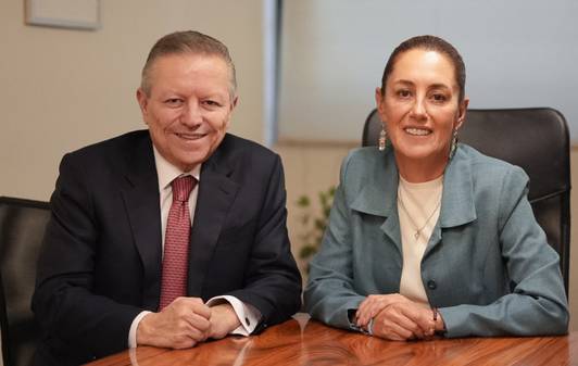 Los espejos de Arturo Zaldívar y Claudia Sheinbaum