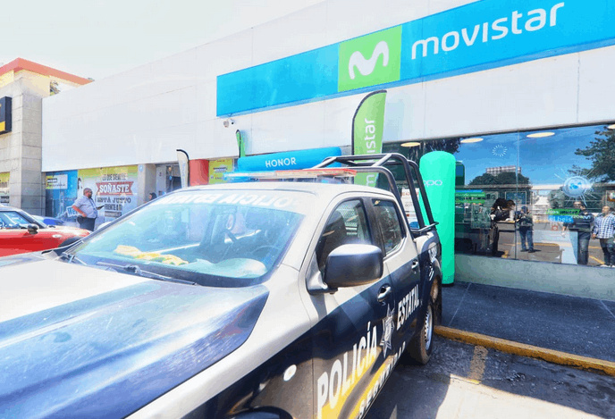 Atracan Movistar en Tlaxcala y se llevan 126 celulares