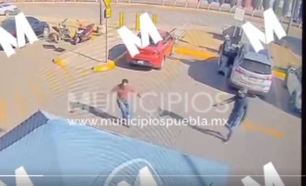 VIDEO Así asaltaron ayer bodega Aurrera de Chignahuapan