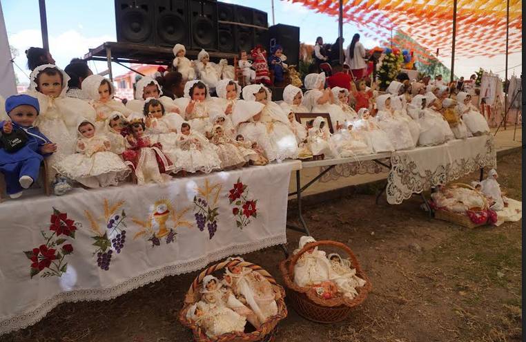 Cientos de Niños Dios, presentes en festejos a la Virgen de la Candelaria en Huixcolotla