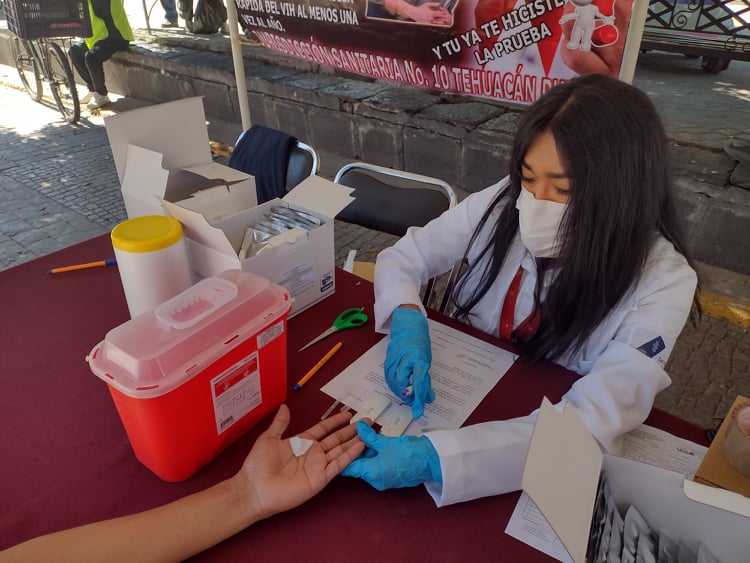 Aplican más de 150 pruebas rápidas de VIH y SIDA en Tehuacán