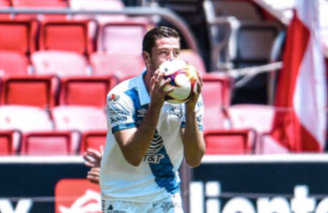 Toluca y Puebla empatan a 4 en feria de goles