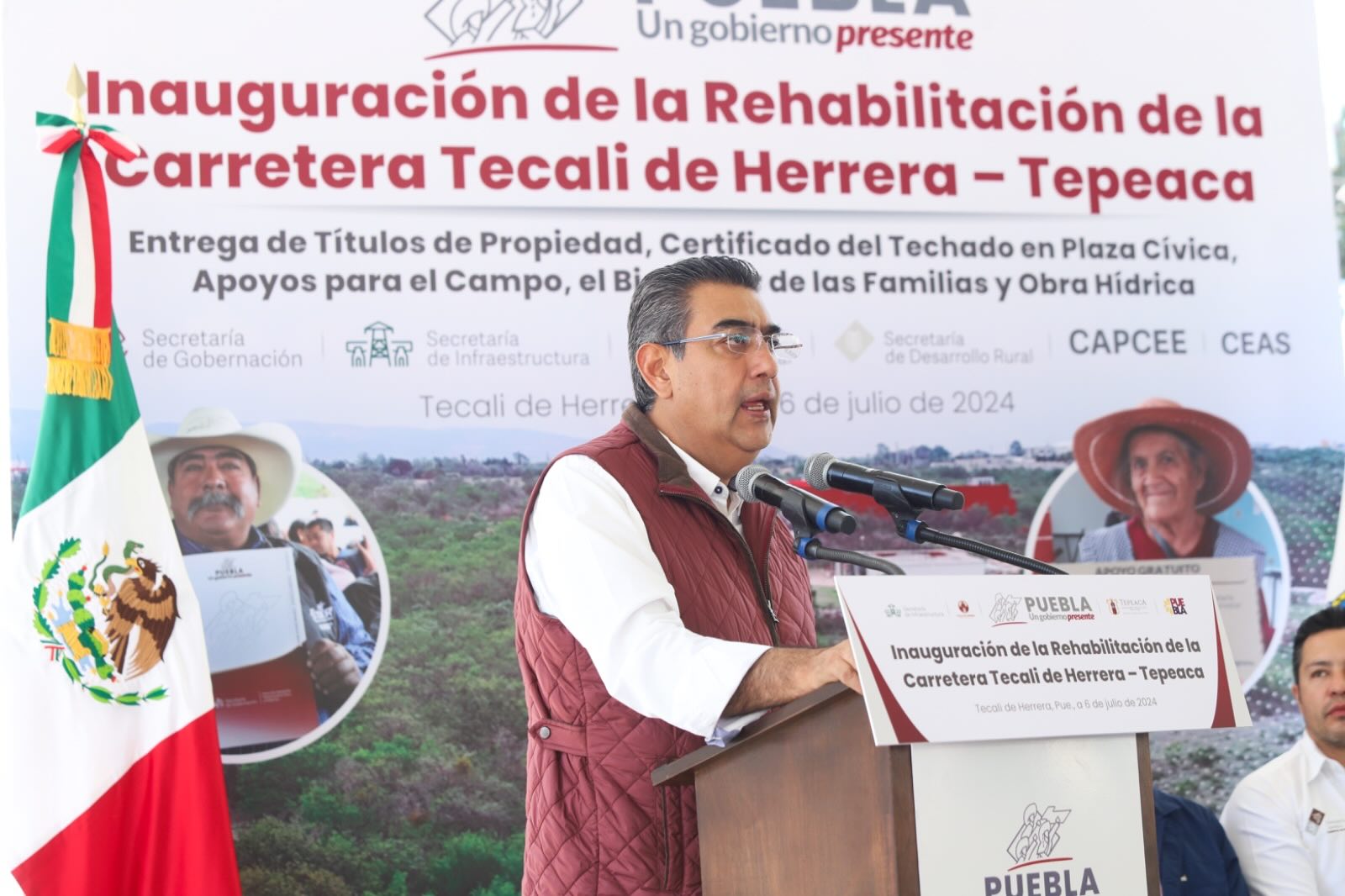 Céspedes Peregrina inaugura rehabilitación de la carretera Tecali de Herrera-Tepeaca