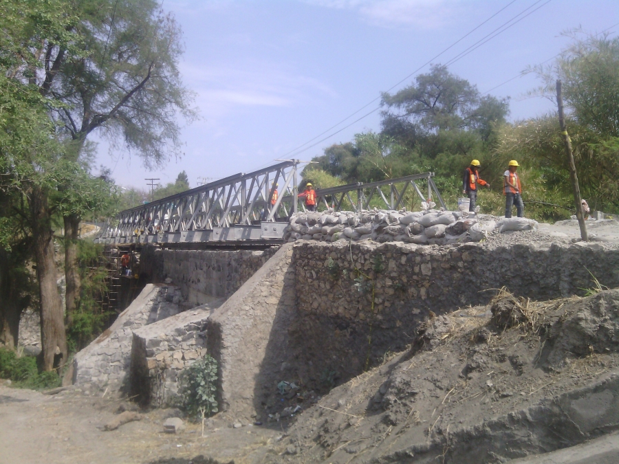 Inicia rehabilitación del puente Los Leones, en Chietla