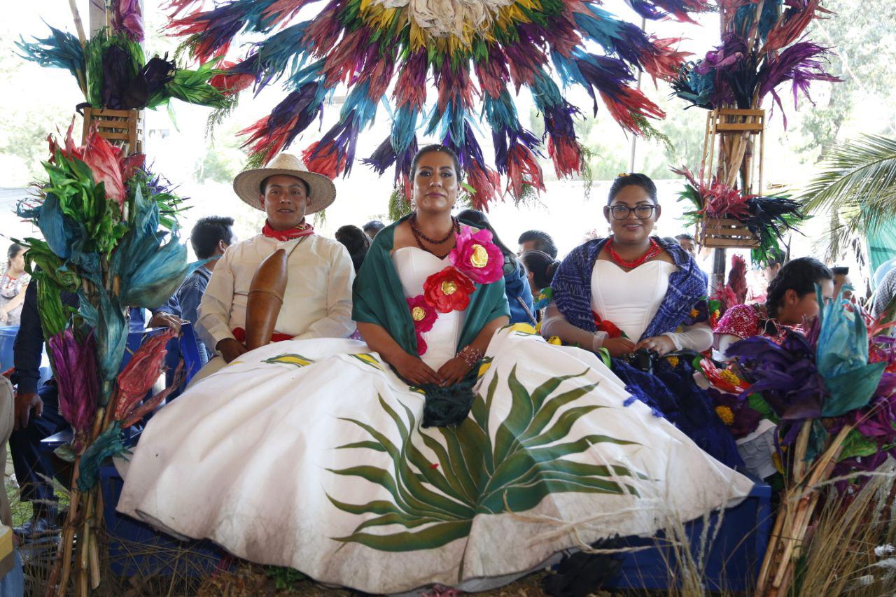 Celebran en Canoa la Feria del Maíz y el Pulque