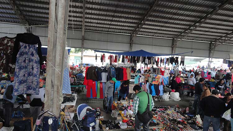 Pseudo líderes cobran cuotas en mercado La Purísima de Tehuacán