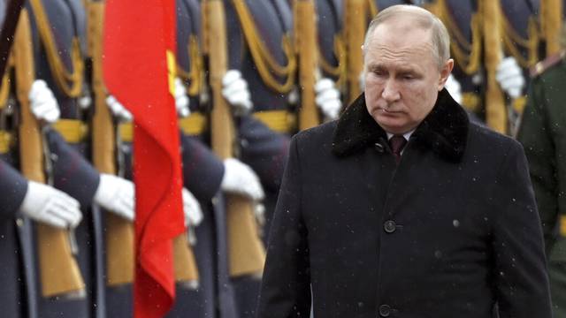 Putin ganó; Estados Unidos y Europa, noqueados en el primer round