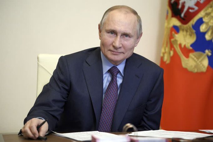 Se vacuna contra el Covid-19 el presidente Vladímir Putin