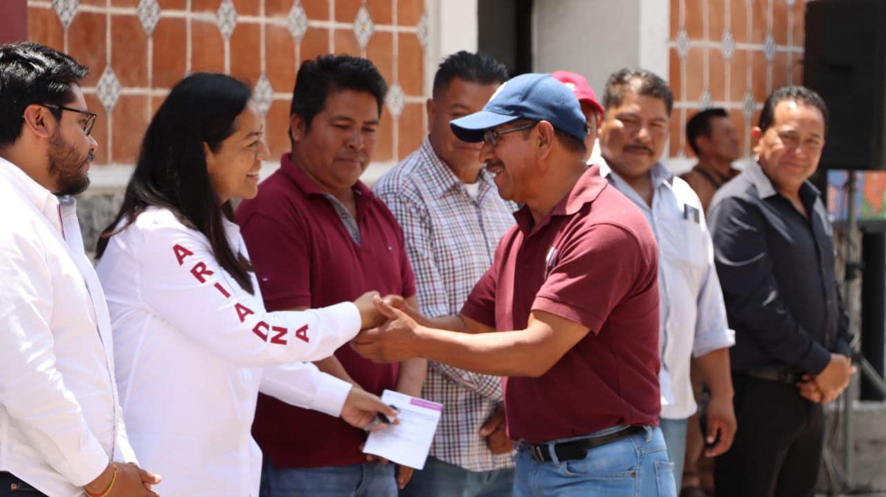 Entrega la alcaldesa Ariadna Ayala nuevo parque vehicular en Atlixco