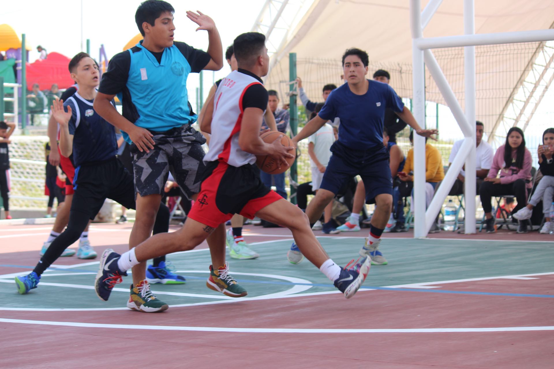 Antorcha realiza XIV concurso estatal de básquetbol en Puebla