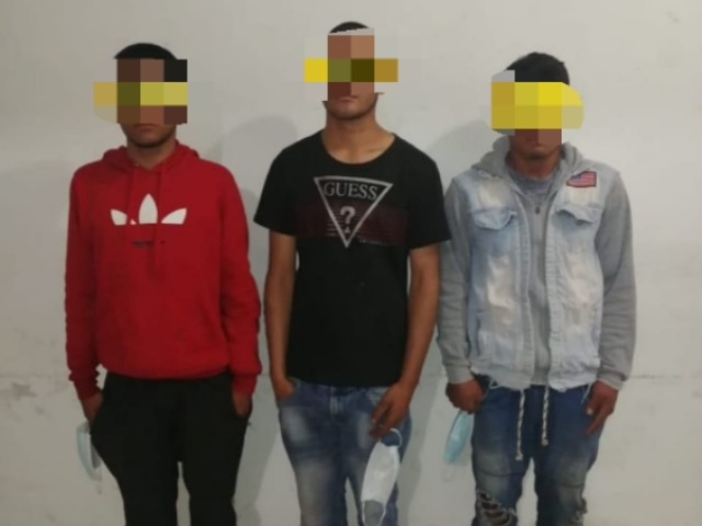 Policías de Quecholac detienen a tres jóvenes en posesión de droga
