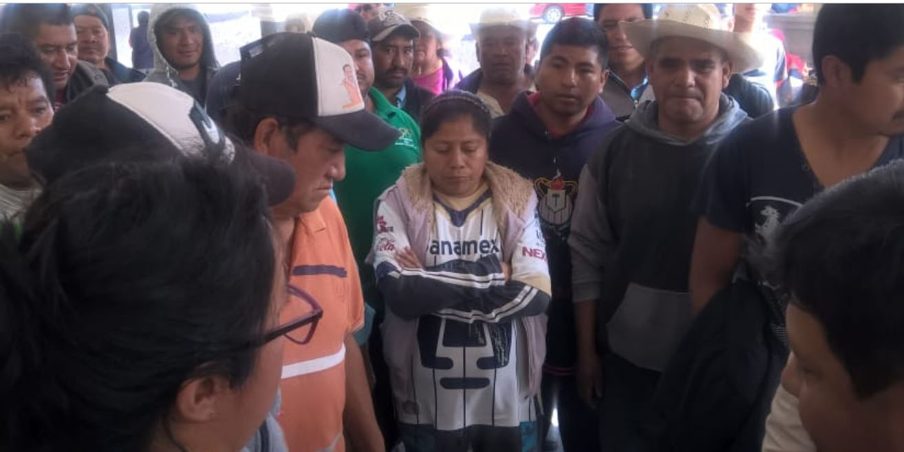 Vecinos de Pancoac se manifiestan en alcaldía de Huejotzingo