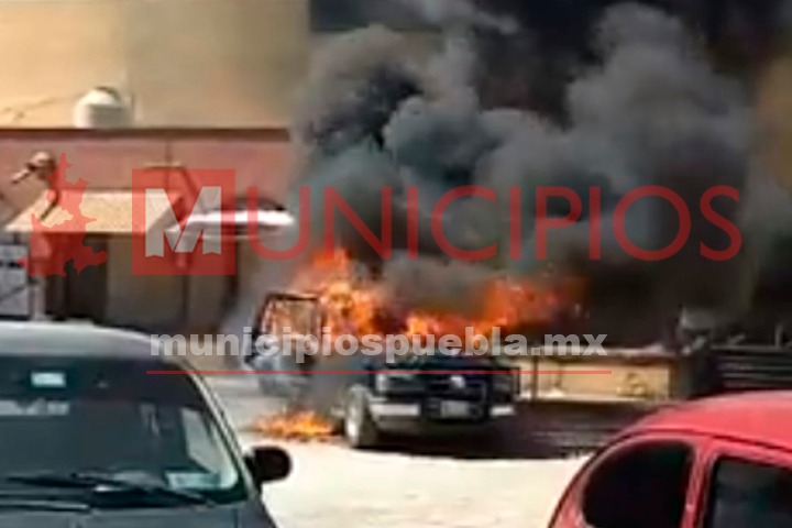 VIDEO: Los queman vivos por intentar robar a menores en Acatlán