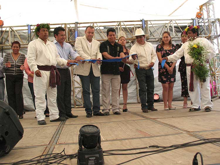 Participan 80 productores en la Feria del Queso en Tonantzintla