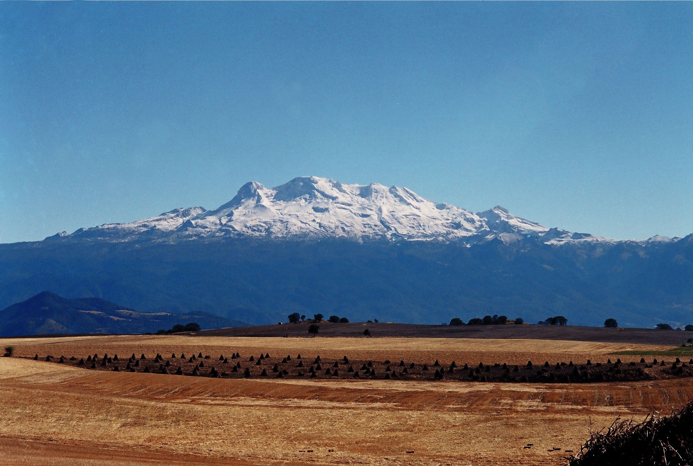 Menor intenta subir el Iztaccíhuatl y muere por hipotermia 