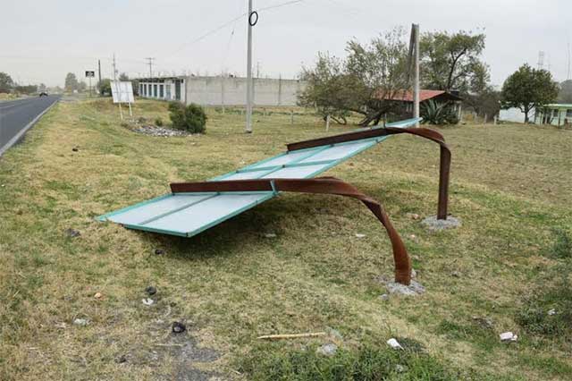 Lluvia y viento afectan mil viviendas en Zacapoaxtla