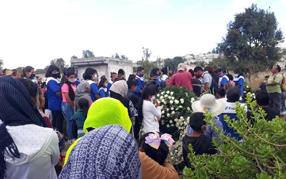 Entierran a Susana y Claudia Cecilia, asesinadas en Puebla