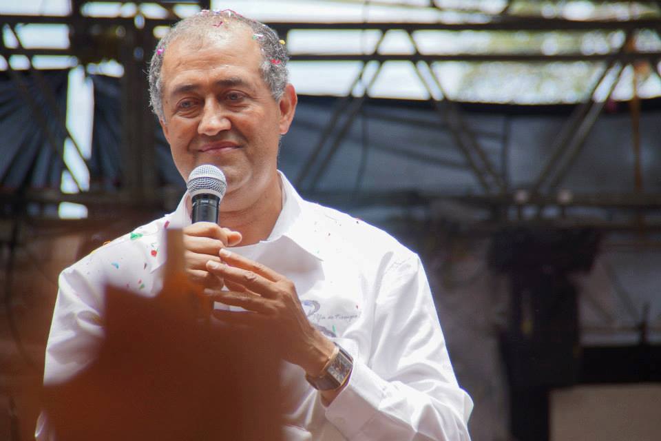 Una prensa cómoda pide el alcalde de San Martín Texmelucan