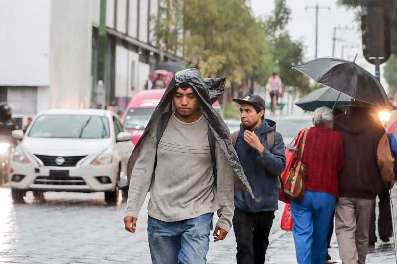 Saca el paraguas: prevén lluvias muy fuertes este jueves en Puebla