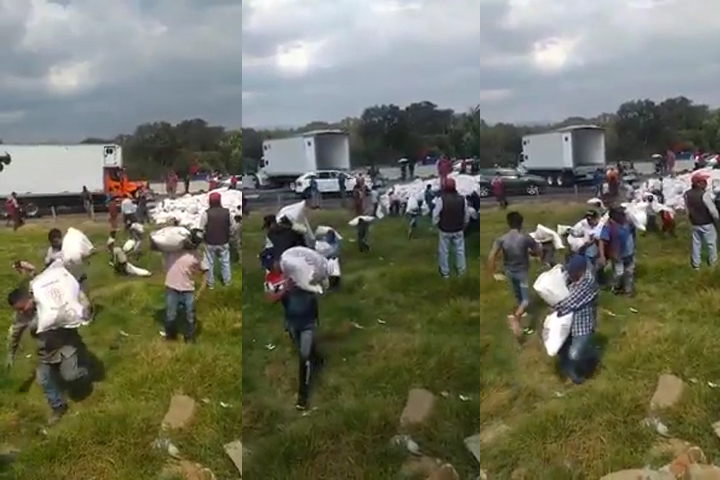 VIDEO Vecinos de Tlahuapan hacen rapiña tras accidente en la México-Puebla