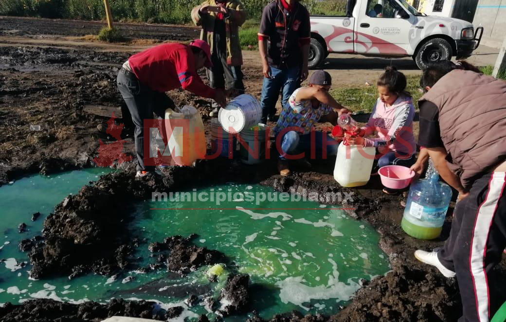 Fuga de combustible en Texmelucan genera actos de rapiña  