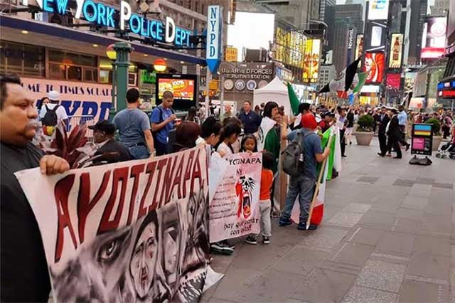 Recriminan a RMV sobre Ley Bala durante manifestación en NY