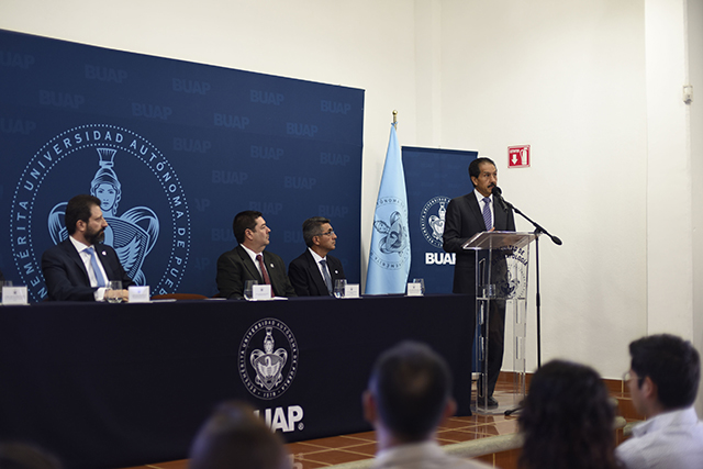 Responsabilidad social de Estomatología, referente en Puebla: AEO