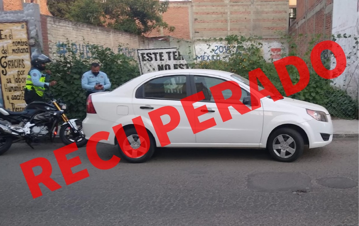Recuperan Aveo en Santiago Mixquitla