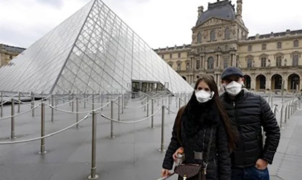 Francia impone home office y adelanta la dosis de refuerzo contra Covid