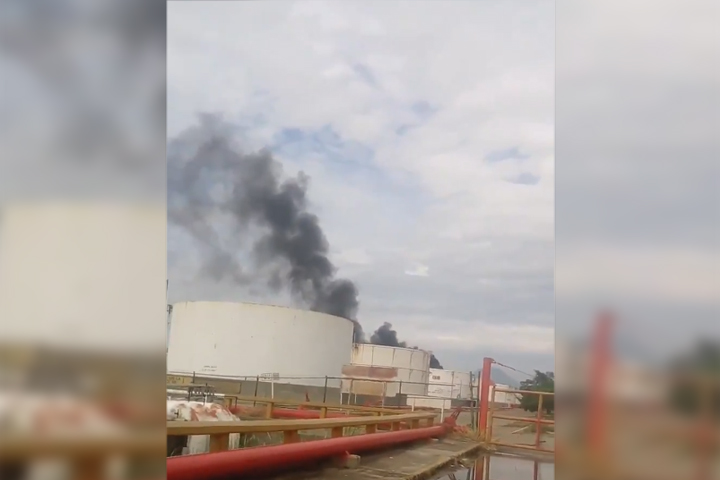 VIDEO En refinería de Oaxaca explota tanque de diésel