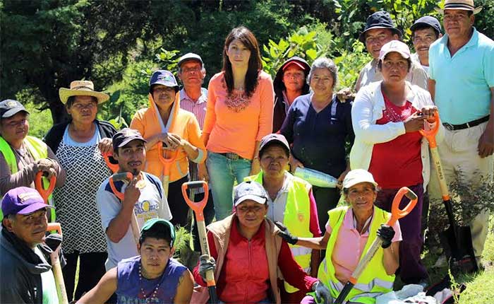 San Juan Pancoac es reforestado por DIF de Huejotzingo