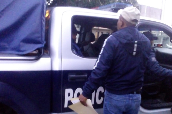 Acusa regidor amenazas de policías de Chiautzingo