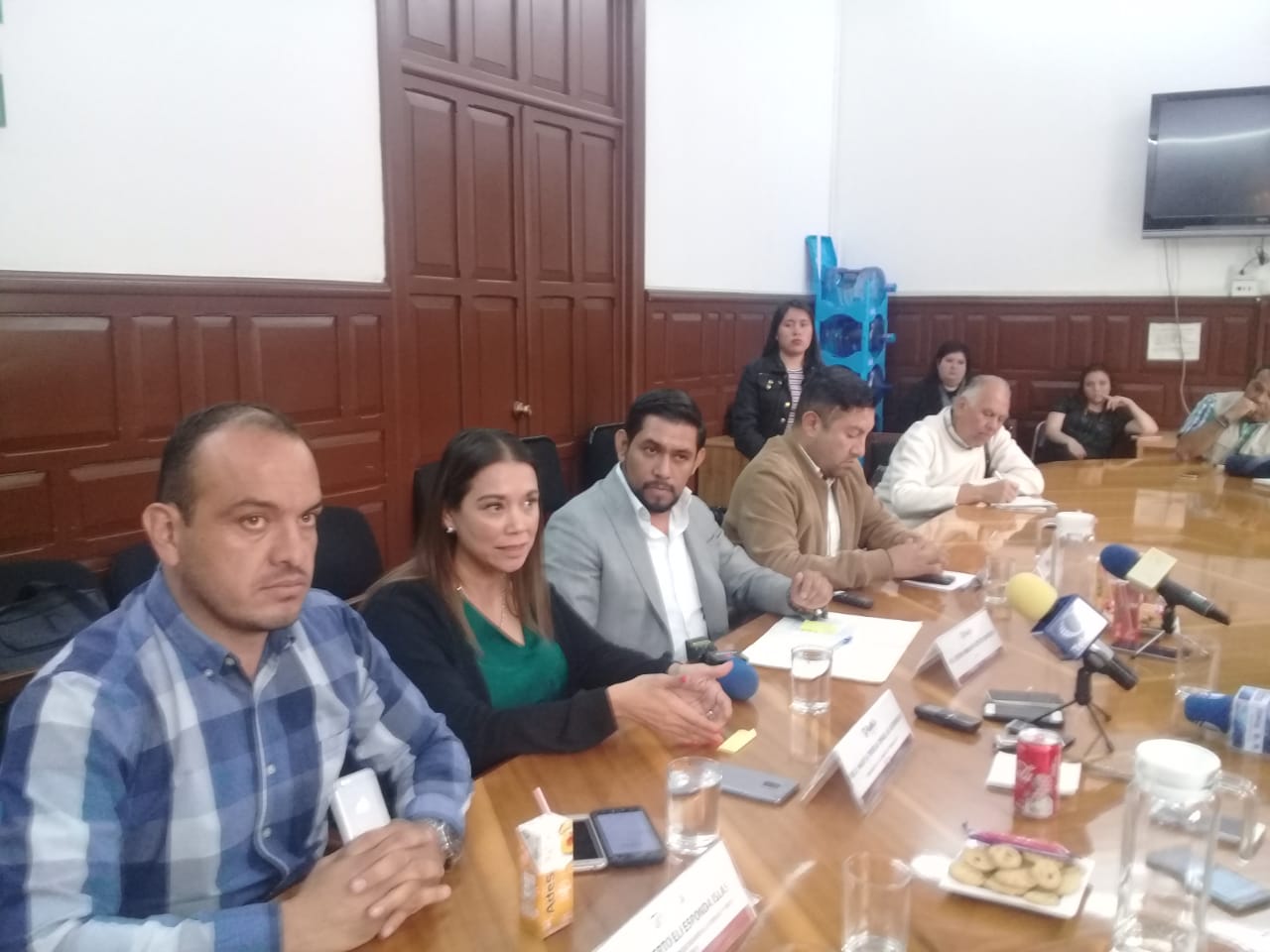 Regidores exigen nuevamente la renuncia de Lourdes Rosales y Liza Aceves