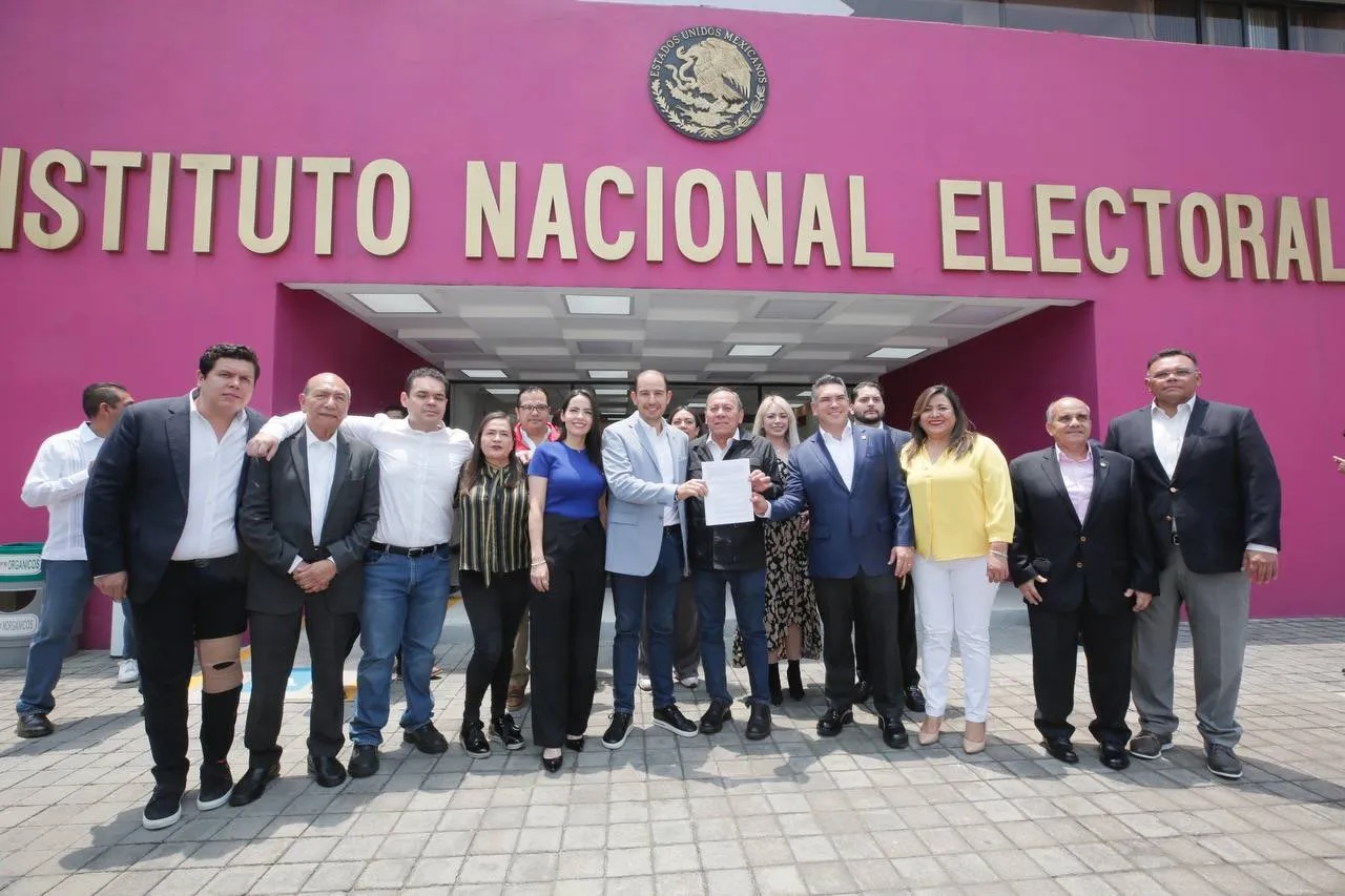 Registran Frente Amplio por México ante el INE