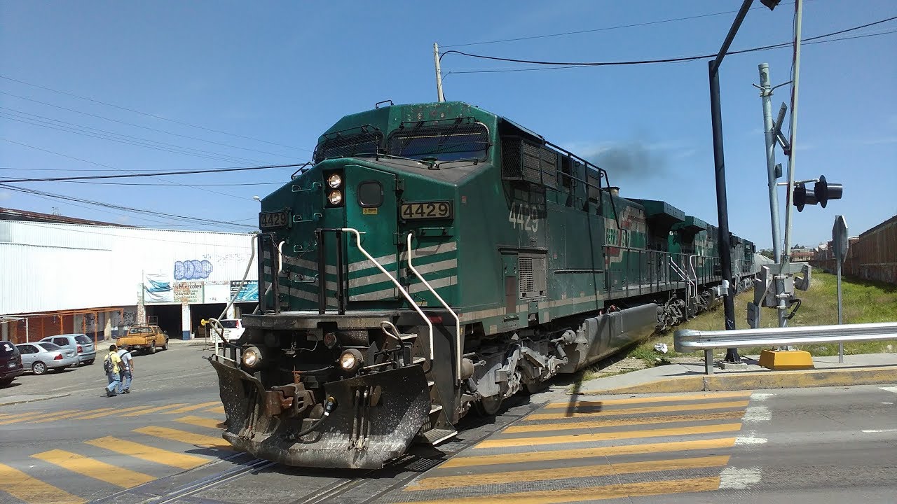 Analizan trazo para construcción de tren México-Puebla-Veracruz