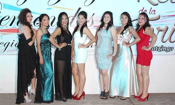 Presentan a candidatas a reina de la Feria Huejotzingo 2014