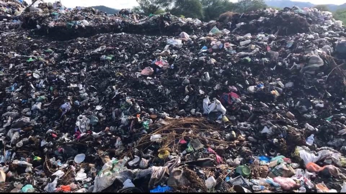 Tiradero de basura afecta a 80 familias en Cuatecontla