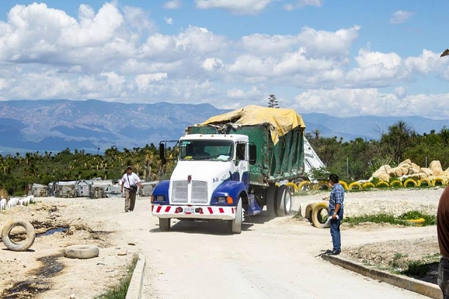 Revisa junta auxiliar de Tehuacán manejo del relleno sanitario