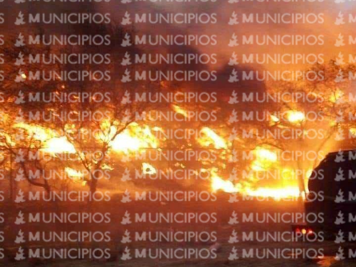 Se incendia nuevamente relleno sanitario del municipio de Ajalpan