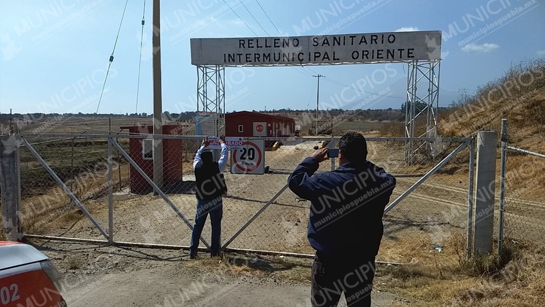 Ingresan desechos industriales a relleno clausurado de Huejotzingo