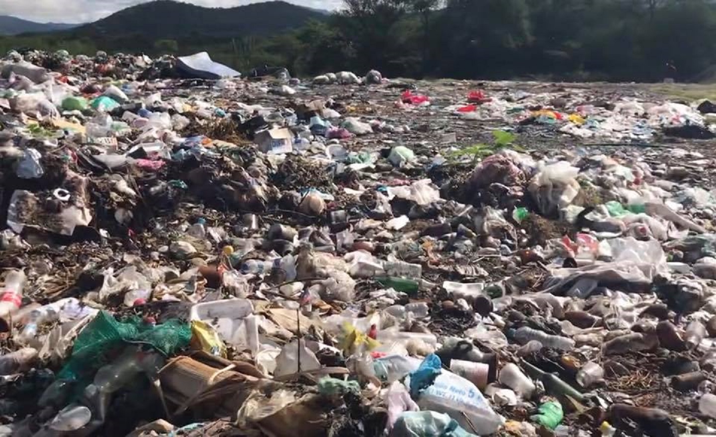 Tiradero de basura afecta a 80 familias en Cuatecontla